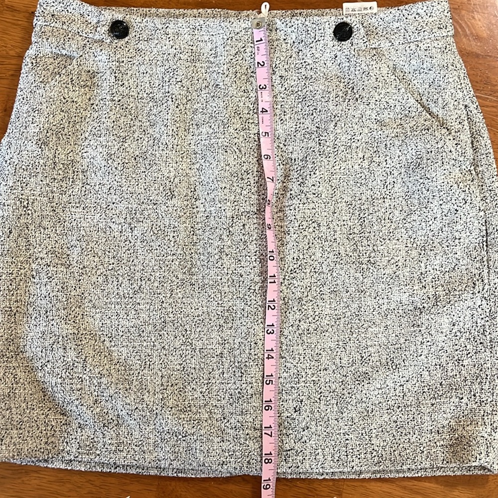 H&M Gray,Black & White Tweed Mini Pencil Skirt w/pockets & button detail Size 14 - Picture 14 of 14